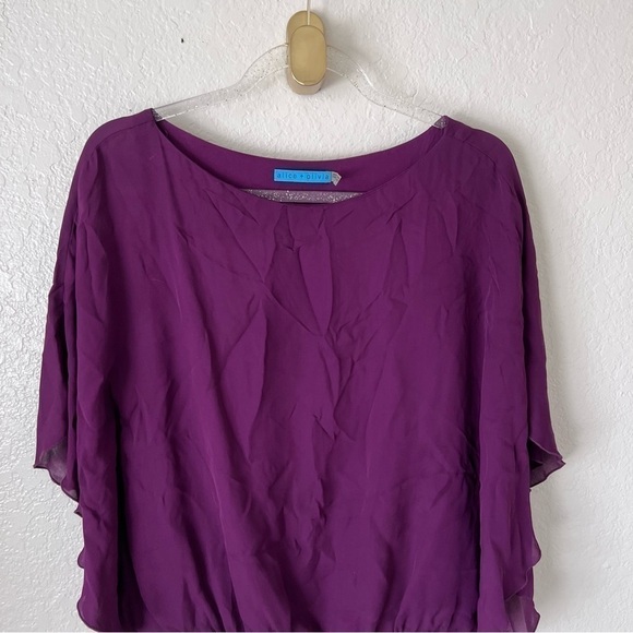 Alice and Olivia purple flutter sleeve silk top size small - Picture 4 of 13